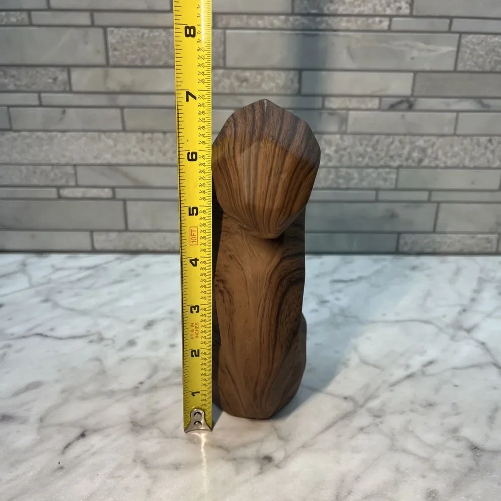 Squirrel Figurine Statue Nature Animal Wildlife Forrest Woods Home Decor (1lb)